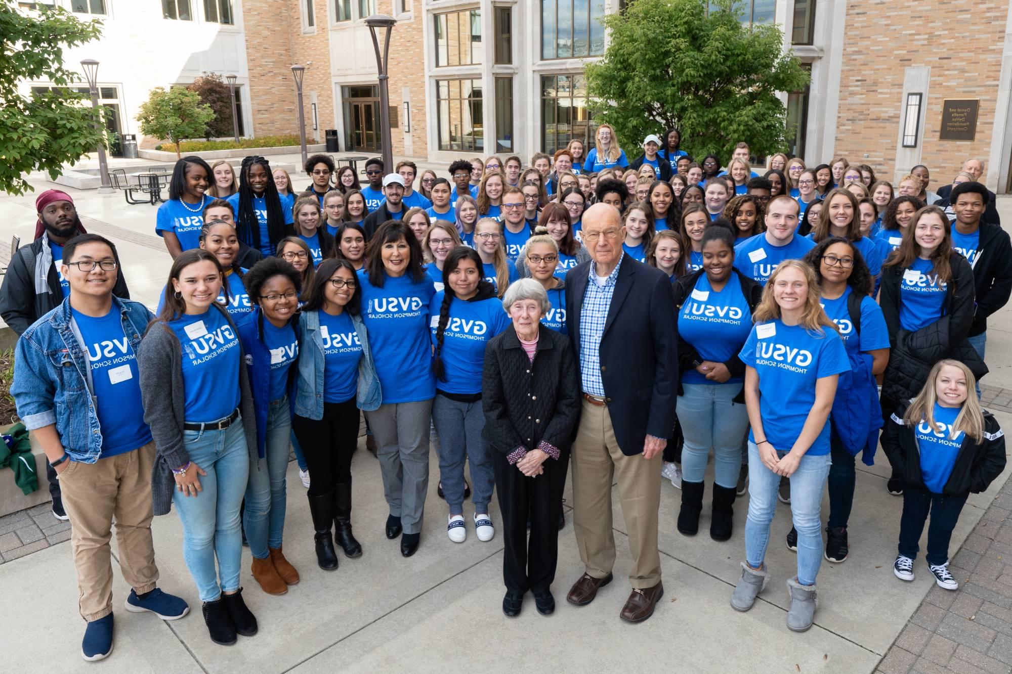 Bob and Ellen Thompson group photo with many Thompson Scholar Recipients